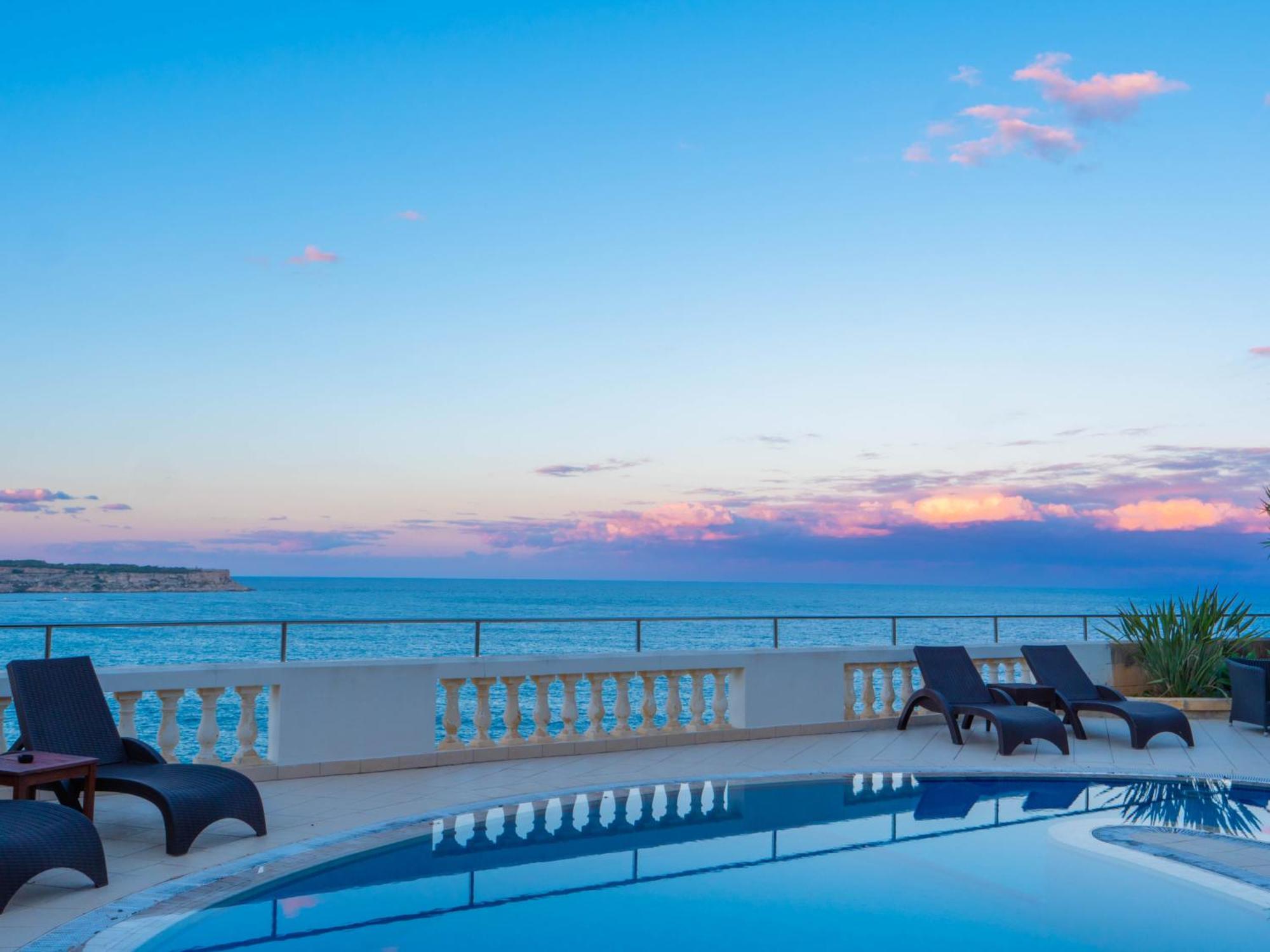 Villa Palma - Sunset Sea Views With Pool, Jacuzzi, Sauna And Games Room Меллиеха Экстерьер фото