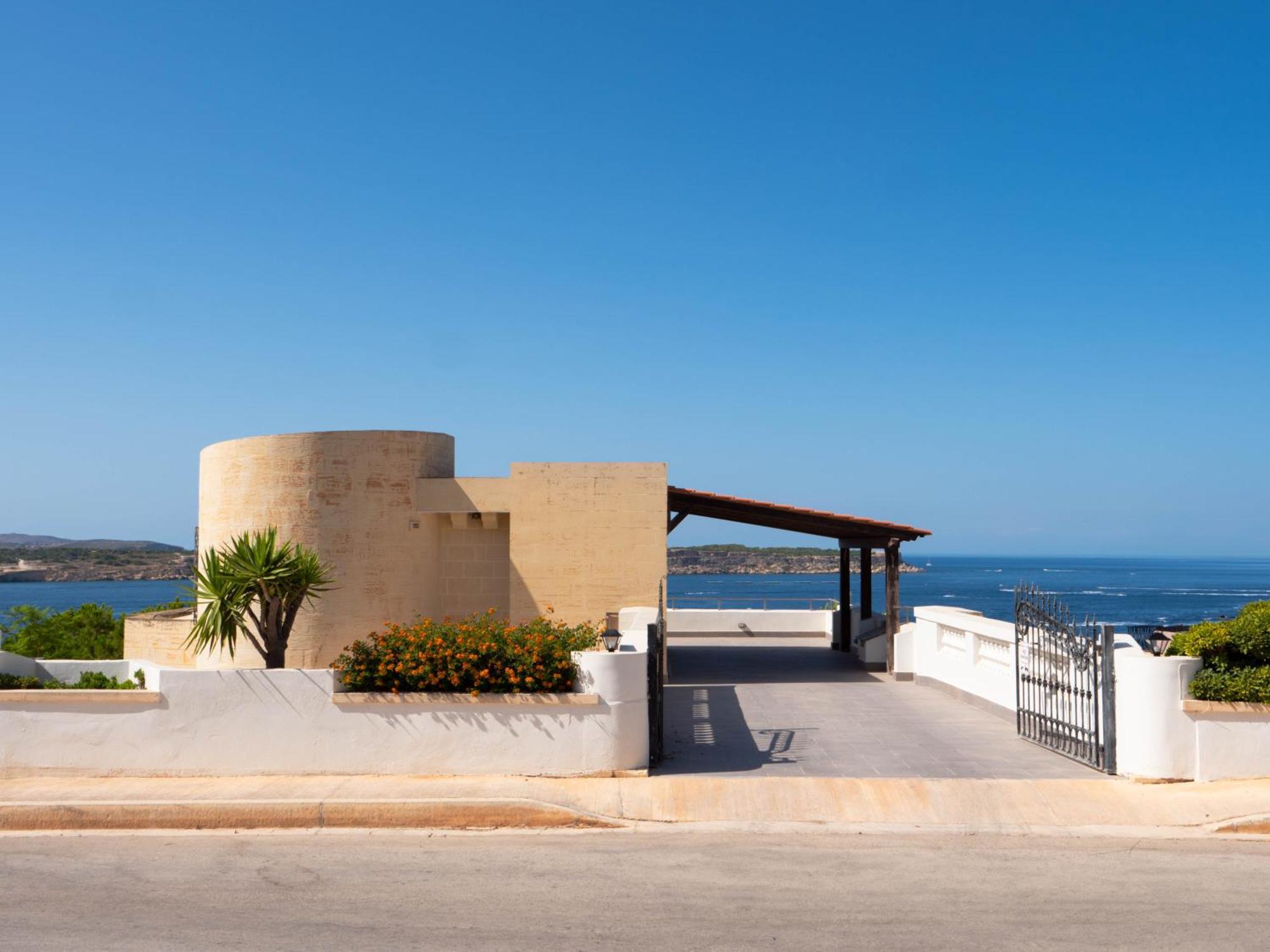 Villa Palma - Sunset Sea Views With Pool, Jacuzzi, Sauna And Games Room Меллиеха Экстерьер фото